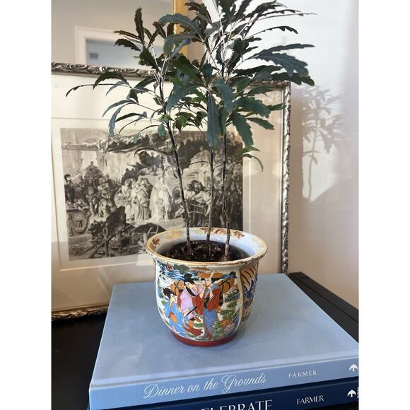 Antique Japanese‎ Satsuma Ware Planter – Hand-Painted Small 4.25 H x 5.5” W - Picture 4 of 5